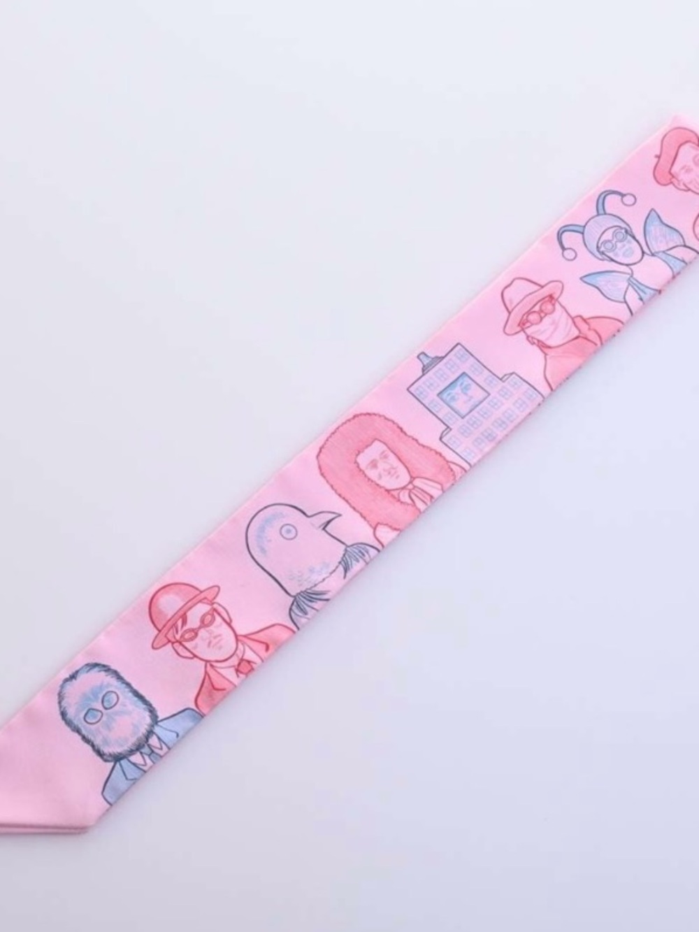 ✨Hermes. “DRESS CODE “ Twilly Scarf/muffler Pink Multi-Color Design